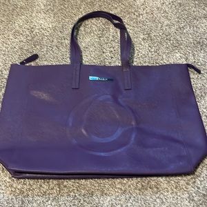 Monat NWOT large zippered tote.